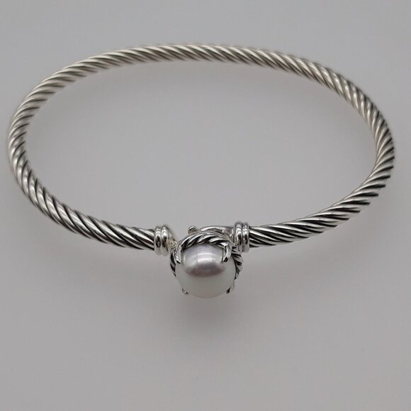 David Yurman Sterling Silver bracelet with Pearl - Picture 2 of 6